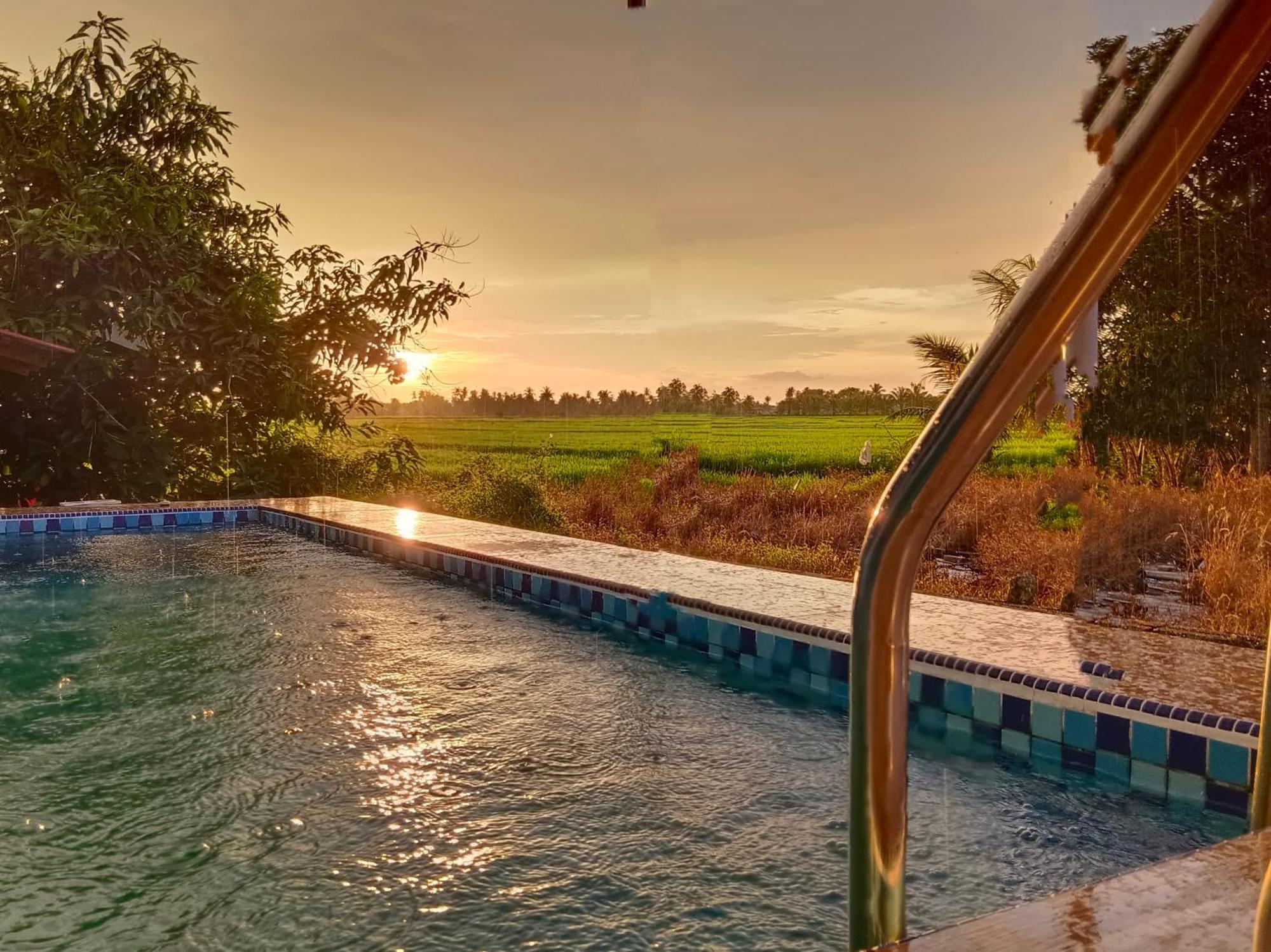 Kurau Inn Farmstay Kuala Kurau エクステリア 写真